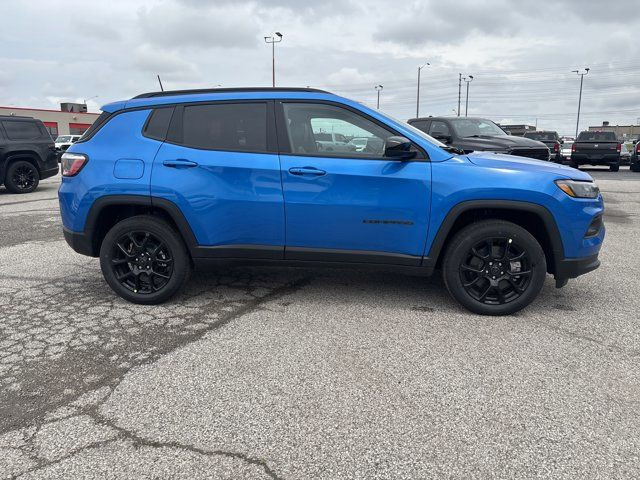 2025 Jeep Compass Altitude in Cars & Trucks in Mississauga / Peel Region - Image 4