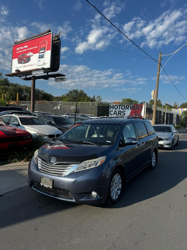 2015 Toyota Sienna Limited w/ LEATHER | MOON ROOF | TOP OF LINE  in Cars & Trucks in City of Toronto - Image 3