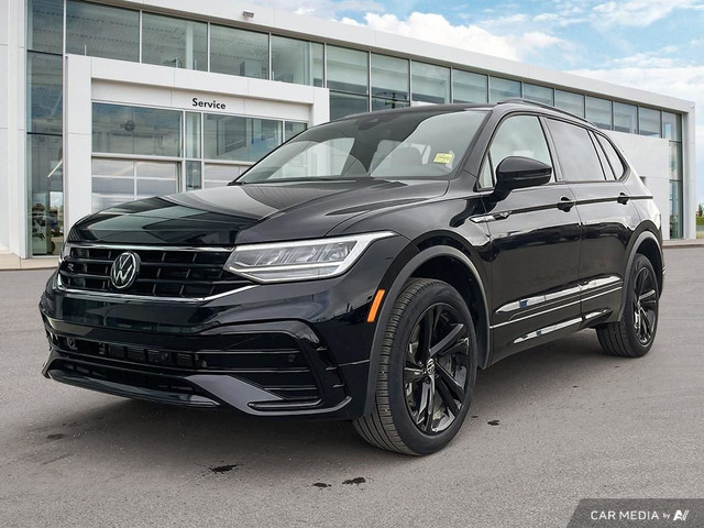 2024 Volkswagen Tiguan Comfortline R-Line Black Edition R-Line S in Cars & Trucks in Medicine Hat - Image 2