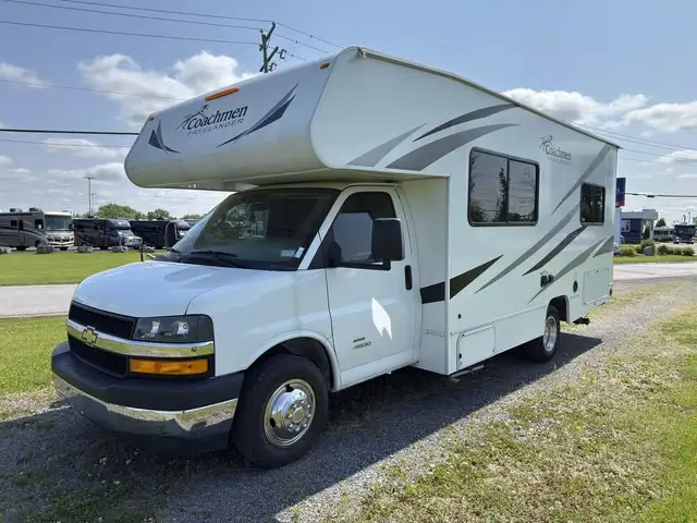 2021 Coachmen Freelander 22XG Motorisé classe C 2021 Coachmen Fr in RVs & Motorhomes in Lanaudière - Image 4