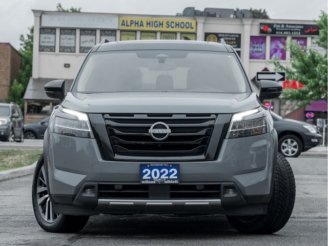 2022 Nissan Pathfinder Platinum 4WD in Cars & Trucks in Markham / York Region - Image 2