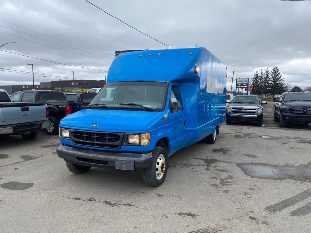 2001 Ford Econoline 350*ONLY 89KMS*MOBILE SHOWROOM*STORAGE*RUNS  in Cars & Trucks in London
