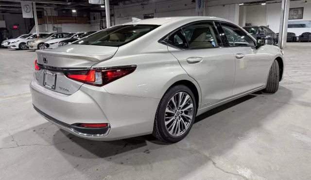 2019 LEXUS ES 300H FWD/CUIR/NAV/CAMERA/TOIT/CARPLAY/AC/MAGS/3732 in Cars & Trucks in City of Montréal - Image 3