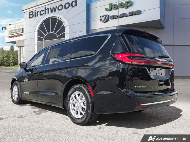 2026 Chrysler Pacifica SELECT in Cars & Trucks in Winnipeg - Image 4