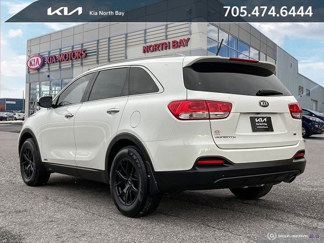 2018 Kia Sorento 2.4L LX Studded Winter Tires on Alloy Wheels... in Cars & Trucks in North Bay - Image 4