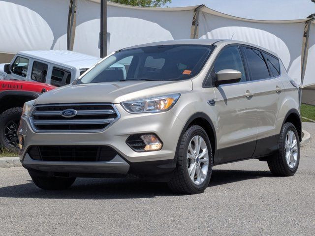 2017 Ford Escape SE - Bluetooth - Heated Seats - Backup Camera in Cars & Trucks in Calgary - Image 4
