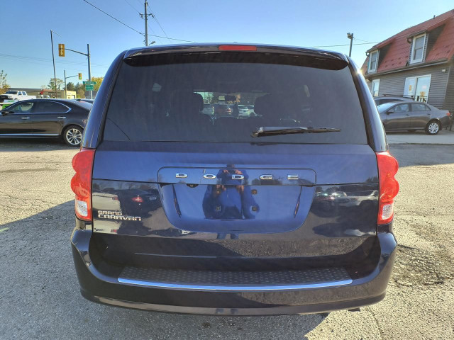 2017 Dodge Grand Caravan SXT Premium Plus in Cars & Trucks in London - Image 4