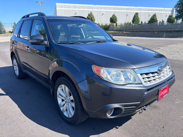 2013 Subaru Forester 2.5X Limited 4dr All-wheel Drive Automatic in Cars & Trucks in Mississauga / Peel Region - Image 3