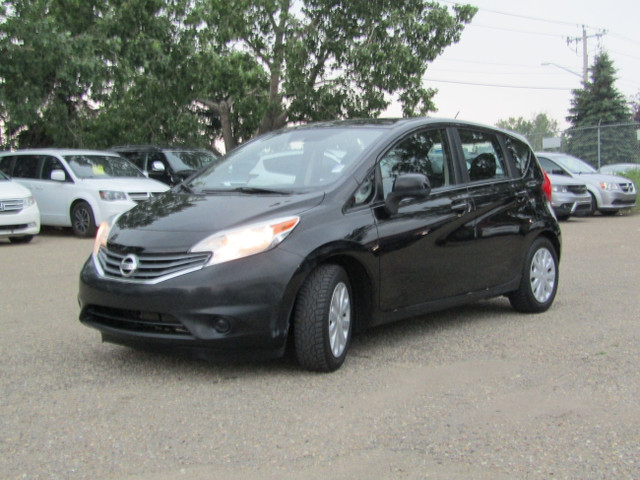 2014 Nissan Versa Note AUTOMATIC-LOW KMS *FINANCING AVAILABLE in Cars & Trucks in Calgary - Image 2