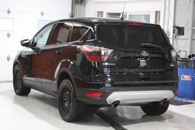 2017 Ford Escape SE in Cars & Trucks in City of Montréal - Image 5