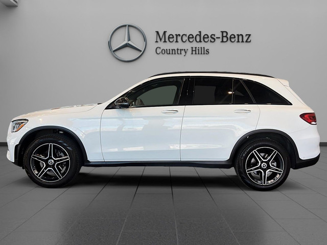 2022 Mercedes-Benz GLC300 4MATIC SUV Low km's! Extended warranty in Cars & Trucks in Calgary - Image 2