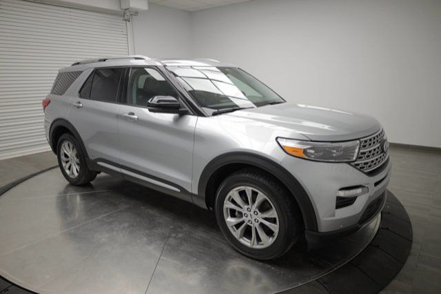 2023 Ford Explorer Limited in Cars & Trucks in Calgary