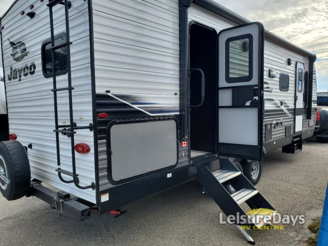 2023 Jayco Jay Flight SLX 8 263RBS in Travel Trailers & Campers in Ottawa - Image 4