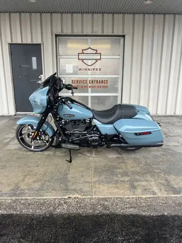 2024 Harley-Davidson FLHX - Street Glide in Sport Touring in Winnipeg - Image 5