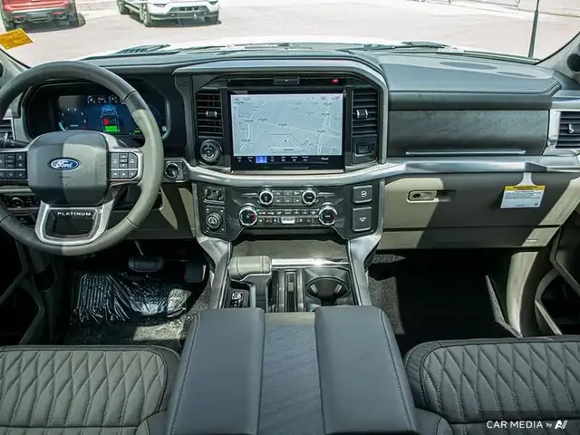 2025 Ford F-150 Platinum dans Autos et camions dans Ville d’Edmonton - Image 28