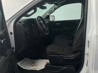 2024 Chevrolet Silverado 1500 WT Regular Cab 5.3L V8 | No accidents | Low Kms | Zacks Certified. 10-... (image 9)