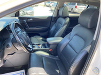 2018 Kia Sportage EX Premium AWD - New tiers and brakes - Panoramic roof - Touch screen - Keyless en... (image 9)