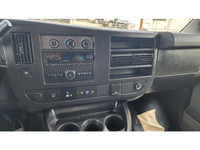 2021 GMC Savana G2500 155WB Extended Cargo Van - 82,000km - Equipped with 4.3L V6 Gasoline Engine, A... (image 9)