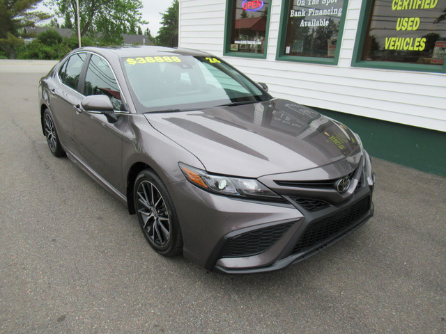 2024 Toyota Camry SE AWD with only 2600kms! Like new! in Cars & Trucks in Saint John