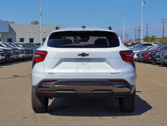 2025 Chevrolet Trax ACTIV in Cars & Trucks in Edmonton - Image 8