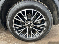 This Ford Escape boasts a Gas/Electric I-4 2.5 L/152 engine powering this Variable transmission. ENG... (image 7)