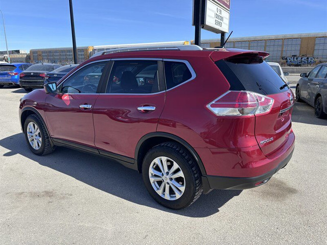 2016 Nissan Rogue SV in Cars & Trucks in Winnipeg - Image 4