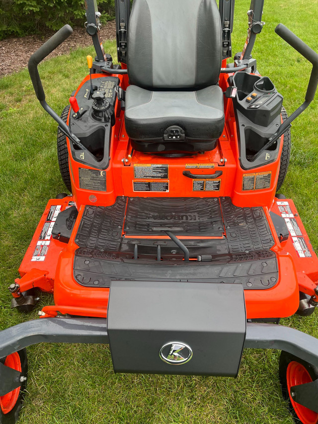 Kubota ZD 1511LF Zero turn in Heavy Equipment in Markham / York Region - Image 4