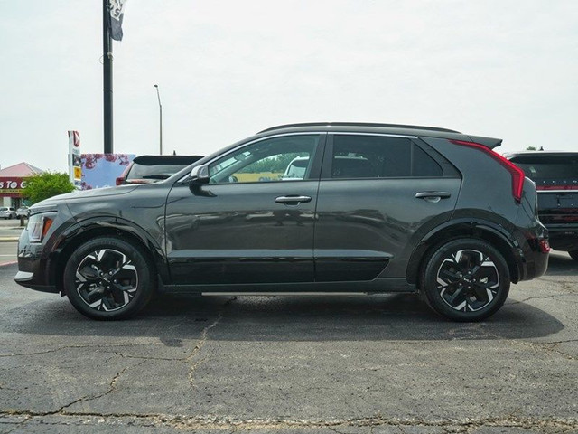 2024 Kia Niro EV Wave Demo | Sunroof | Push Start | Carplay | GP in Cars & Trucks in Oakville / Halton Region - Image 3