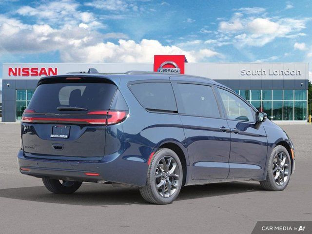 2024 Chrysler Pacifica Touring-L in Cars & Trucks in London - Image 3