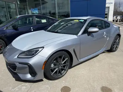 Engine: 4 Cylinder Engine 2.4L L/100Km City: 11.1 L/100Km Hwy: 7.8 Safety Equipment ABS And Drivelin...