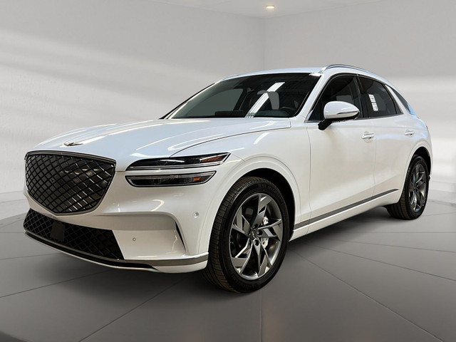 2023 Genesis GV70 ELECTRIFIED PRESTIGE CUIR TOIT PANO NAV 4RM in Cars & Trucks in Laval / North Shore