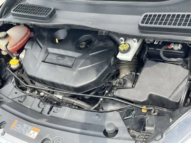 2018 Ford Escape Titanium Awd 4X4 / Cuir / Toit Pano / Navigatio in Cars & Trucks in City of Montréal - Image 35