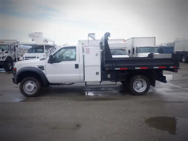 2008 ford F-550 Dump Box 2WD in Heavy Trucks in Richmond - Image 10