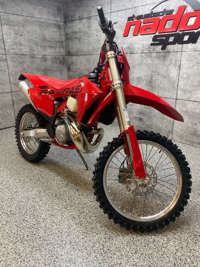 2025 GASGAS EC250 in Dirt Bikes & Motocross in Laval / North Shore - Image 2