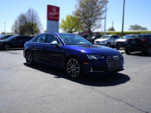 2018 Audi S4 Sedan Technik | All Wheel Drive | 1 Owner in Cars & Trucks in Hamilton - Image 3