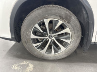 All Services Completed, 3.5L 6-Cylinder DOHC, AWD, Leather, 12 Speakers, 18''' Alloy Wheels, ABS bra... (image 9)