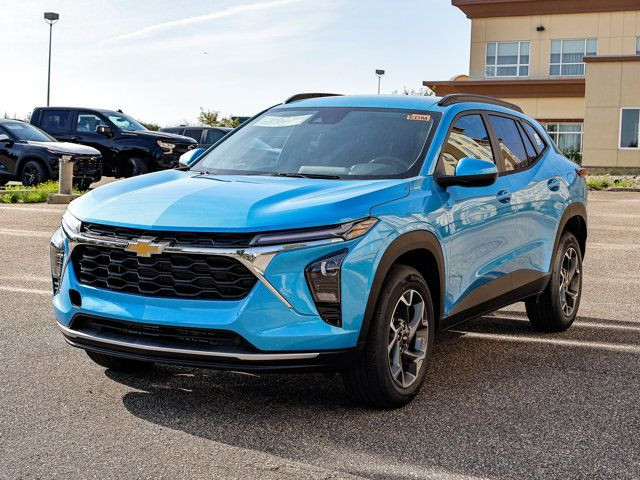 2025 Chevrolet Trax LT in Cars & Trucks in Strathcona County - Image 3