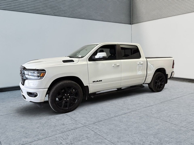 2023 Ram 1500 Sport Crew Cab 5.7 22 POUCES NIGHT EDITION LEVEL 2 in Cars & Trucks in Laval / North Shore - Image 3
