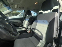 IIHS Top Safety Pick. Only 150,963 Miles! This Chevrolet Cruze delivers a Gas I4 1.8L/110 engine pow... (image 1)
