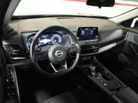 Low Mileage, Apple Carplay, Android Auto, Heated Seats and Heated Steering Wheel, Lane Assist, Blind... (image 9)