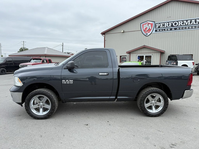 2015 Ram 1500 SLT REG S/B 4X4 in Cars & Trucks in Belleville - Image 4