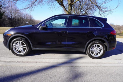  2014 Porsche Cayenne PREMIUM / IMMACULATE / LOW KM'S / NO ACCID