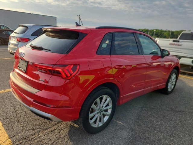 2020 Audi Q3 Komfort Quattro | Sunroof | Leather | Rear Camera in Cars & Trucks in Guelph - Image 2
