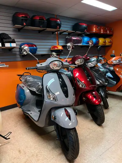 GAS SCOOTER PORTOFINO 50 Financing: https://atvedmonton.com/pages/financing Features: Motor / Engine...