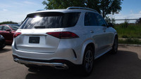 This Mercedes-Benz GLE has a strong Intercooled Turbo Gas/Electric I-6 3.0 L/183 engine powering thi... (image 9)