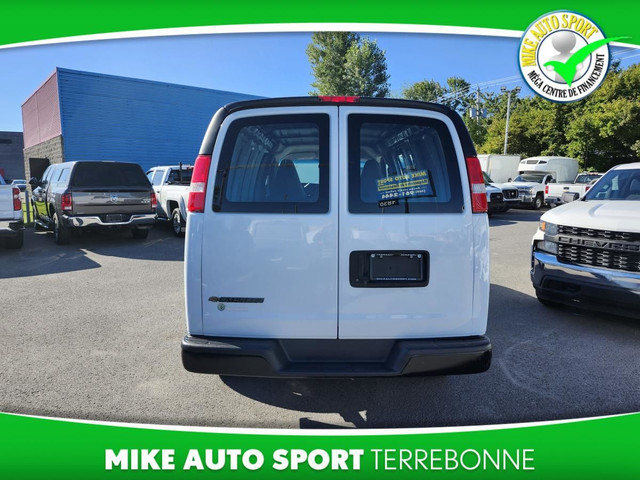Chevrolet Express Cargo Van Traction arrière 2500 135 po 2023 à  dans Autos et camions  à Laval/Rive Nord - Image 4