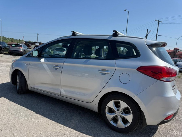 2015 KIA RONDO LX | HEATED SEATS | LEATHER in Cars & Trucks in Barrie - Image 3