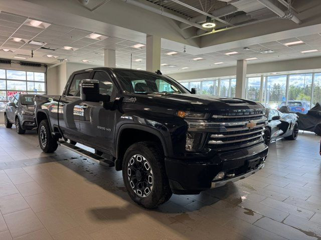 2023 Chevrolet Silverado 3500HD High Country Diesel *5th Whel in Cars & Trucks in Fort McMurray - Image 3