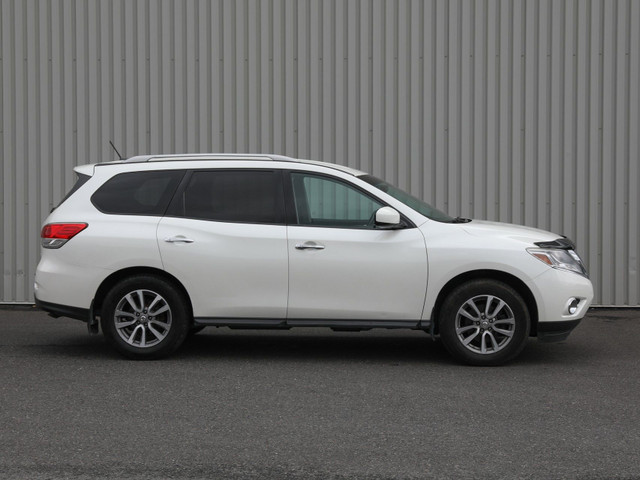 Nissan Pathfinder SV 2016 in Cars & Trucks in Longueuil / South Shore - Image 2
