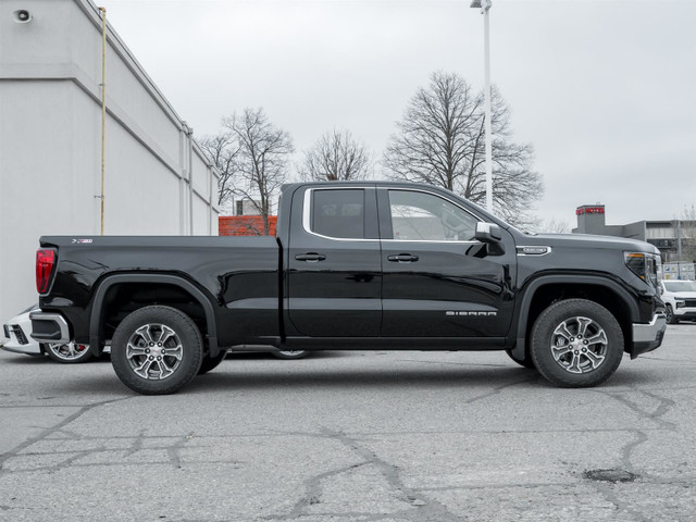 2025 GMC Sierra 1500 SLE- *Dealer Demo* X31 Off-Road Pkg in Cars & Trucks in Markham / York Region - Image 3